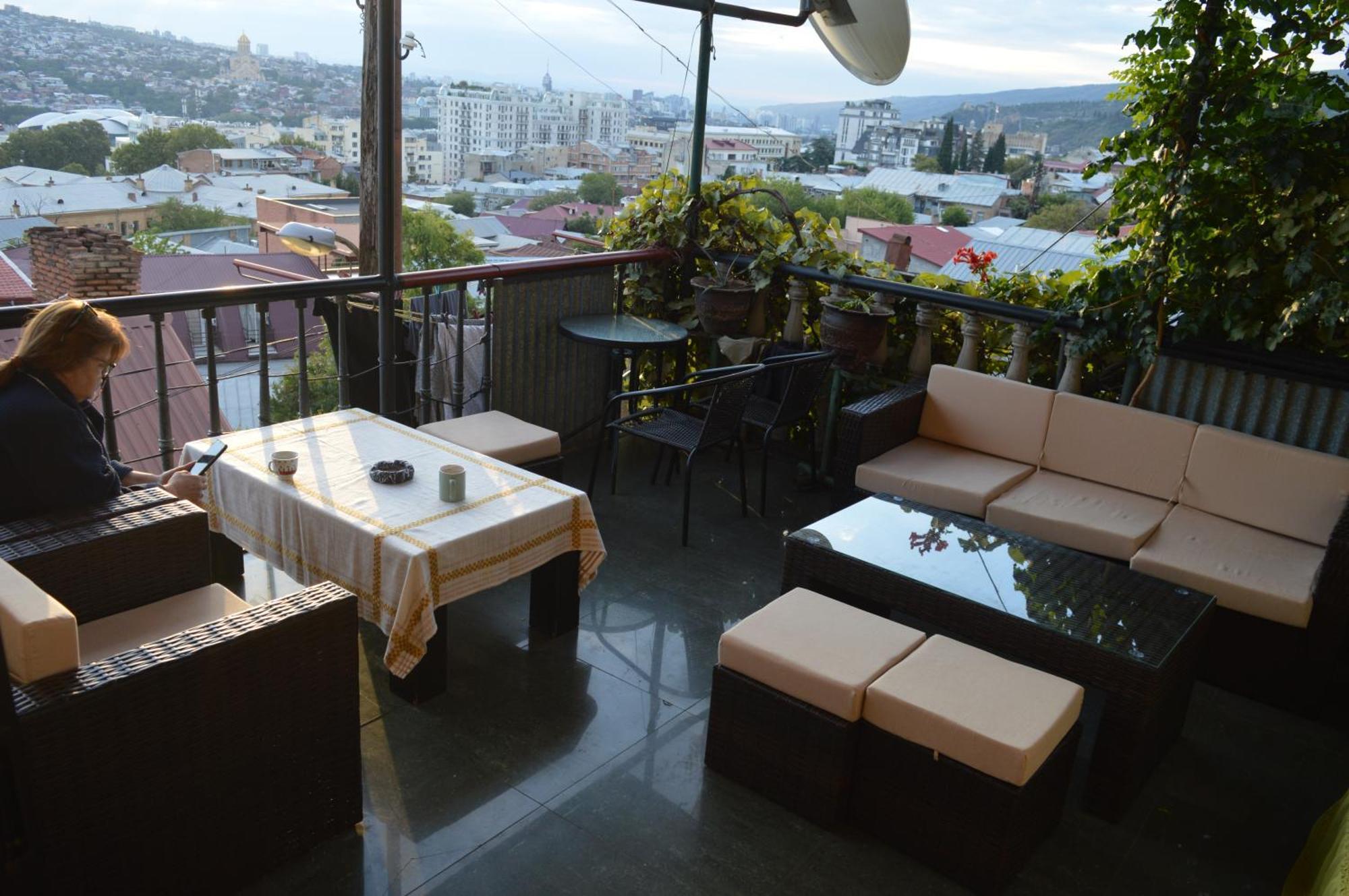 Terasa Mtacminda Apartment Tbilisi Exterior photo