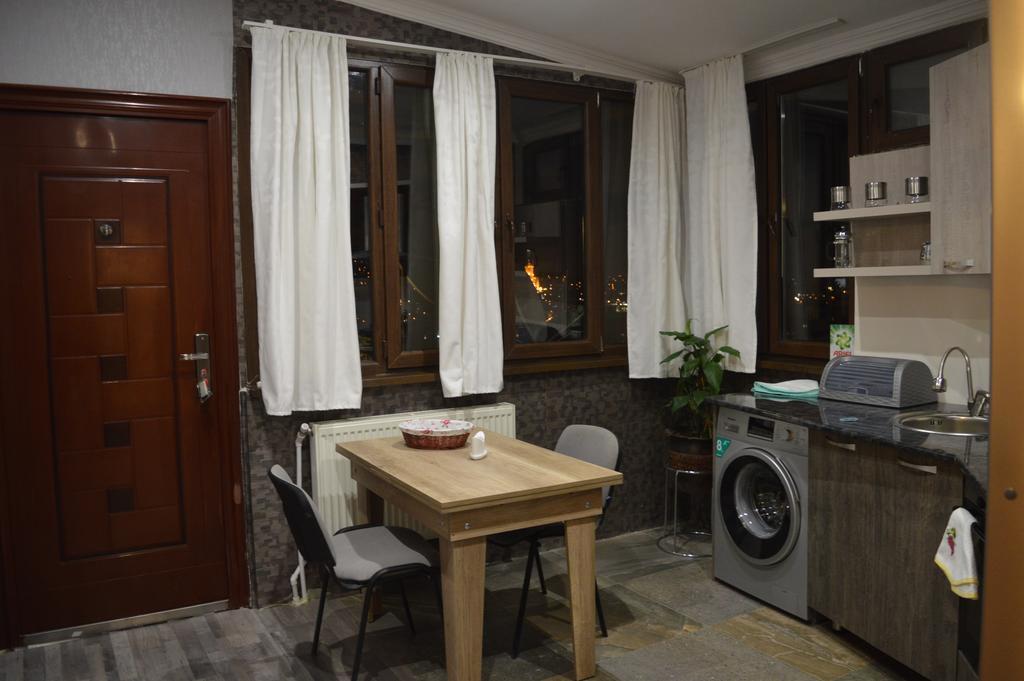 Terasa Mtacminda Apartment Tbilisi Exterior photo